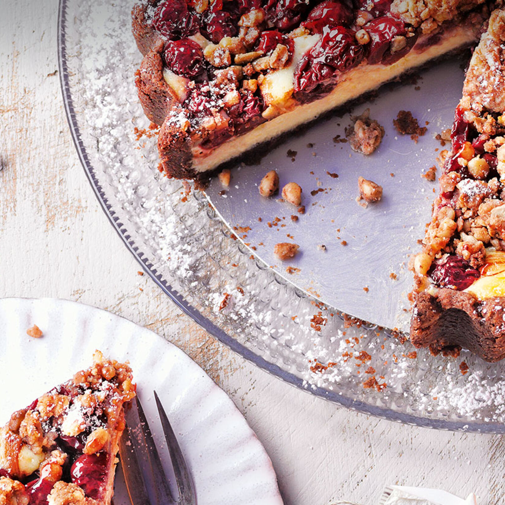 KIRSCHTARTE MIT MARZIPANCRUNCH - Niederegger Lübeck - Marzipan aus ...